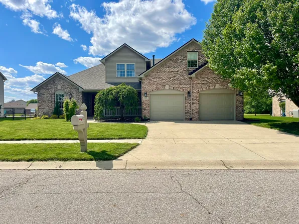 8232 Meadow Bend Dr, Indianapolis, IN 46259