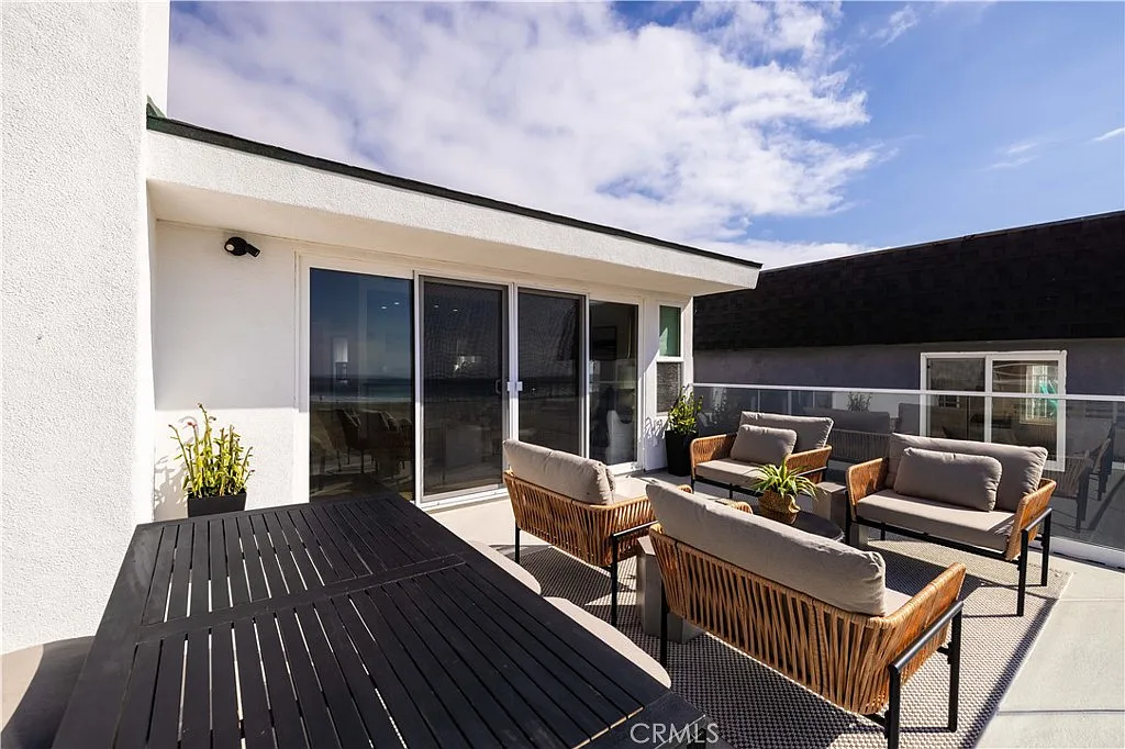 3 bed, 1200 sqft, $15,000 — Photo 4