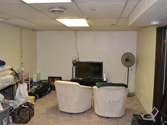 3rd image of 2229 Metropolitan St