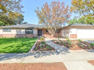 1116 E Menlo Ave, Fresno, CA 93710