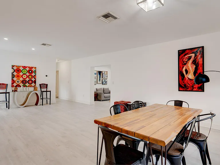 7528 Buccaneer Ave — Photo 5