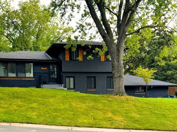 1100 Pierce Ter NE, Columbia Heights, MN 55421