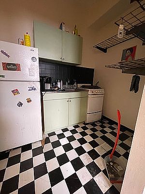 2nd image of 210 Meserole St #B1