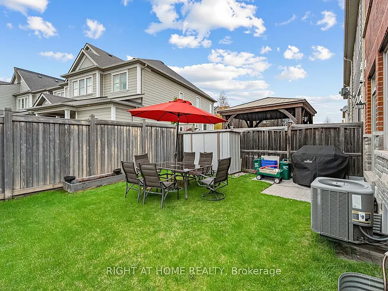 152 Duncan Ln — Photo 32