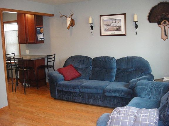 3rd image of 530 Marshall Ave