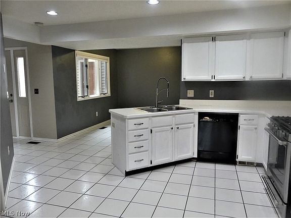 4th image of 16931 Orchard Grove Dr