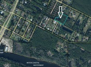 Larimore St, Wewahitchka, FL 32465