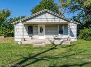 555 N Shiloh Rd, Sallisaw, OK 74955