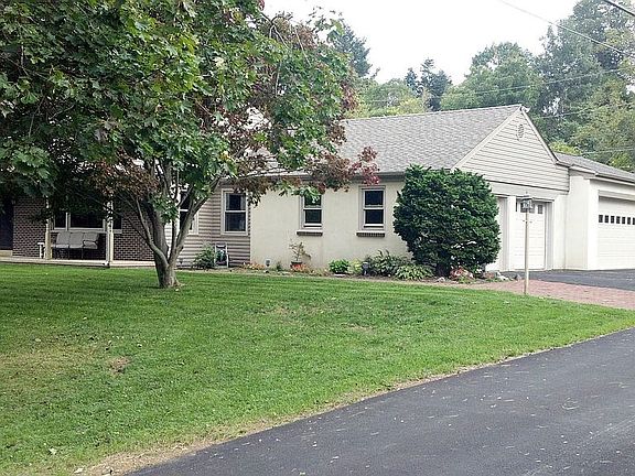 Looking up driveway from street