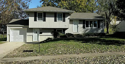 5383 N Richmond Ave Photo 1