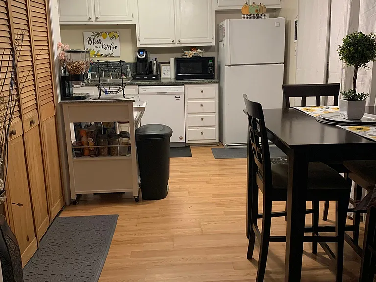 Delaney St — Photo 12