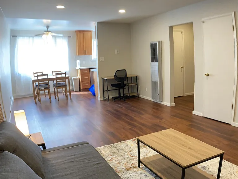 1691 Ontario Dr #3 — Photo 38