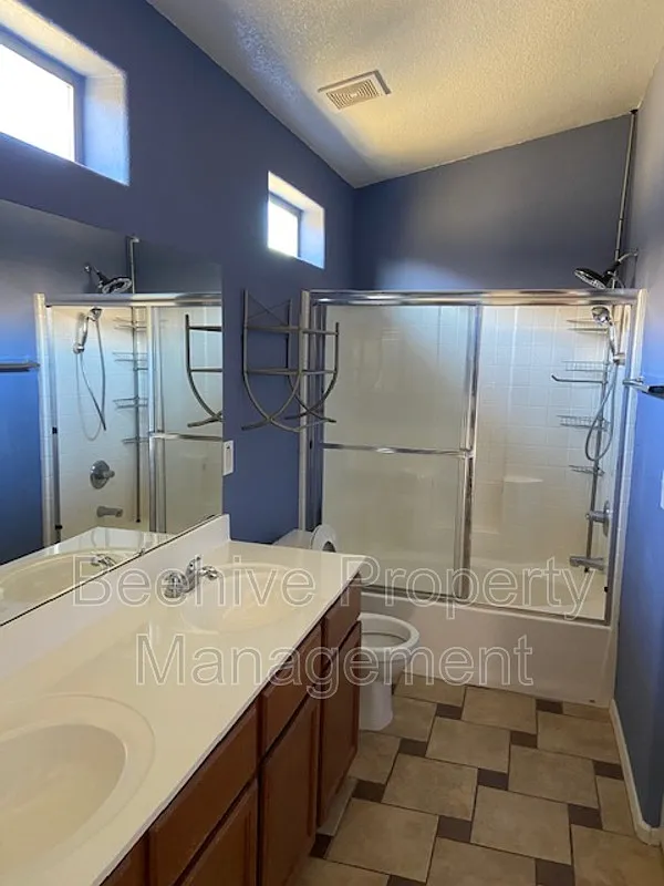 2 bed, 2.0 bath, 1158 sqft, $1,350 — Photo 3