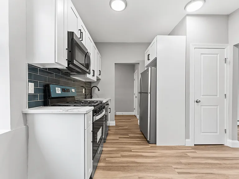 103 Washington Ave #6 — Photo 1
