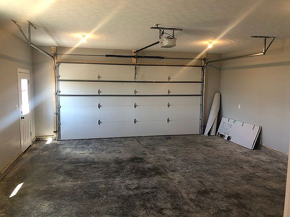 5th image of 101 E Northview Dr