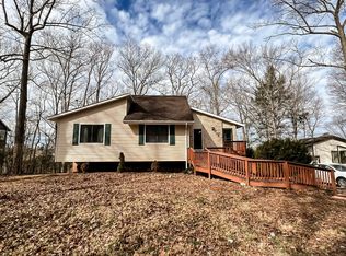 12012 Parkriver Dr, Manassas, VA 20112