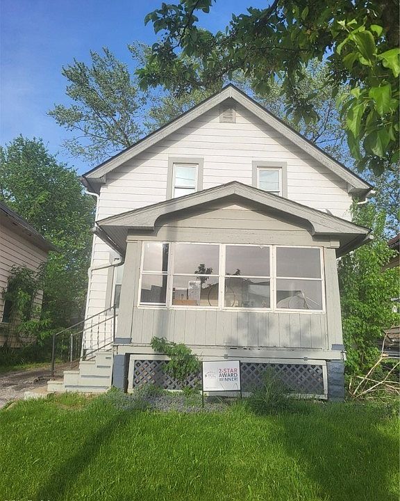 2nd image of 3709 E 103rd St
