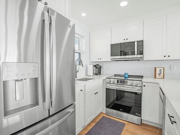 2nd image of 1501 SE 15th Court #402