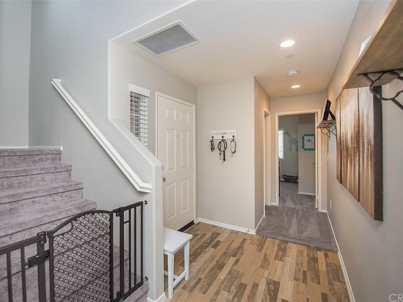 3rd image of 29409 Hazel Ln