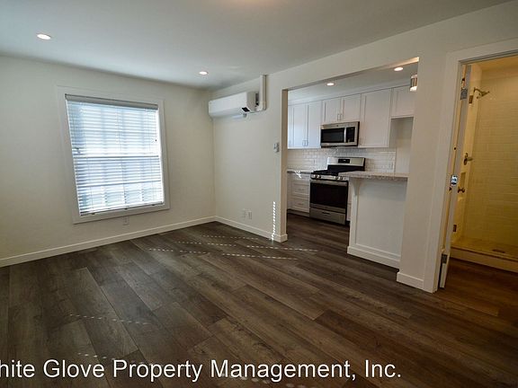 4th image of 11861 Ashworth St
