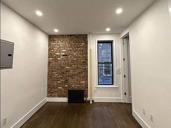 3rd image of 178 Mulberry St #17