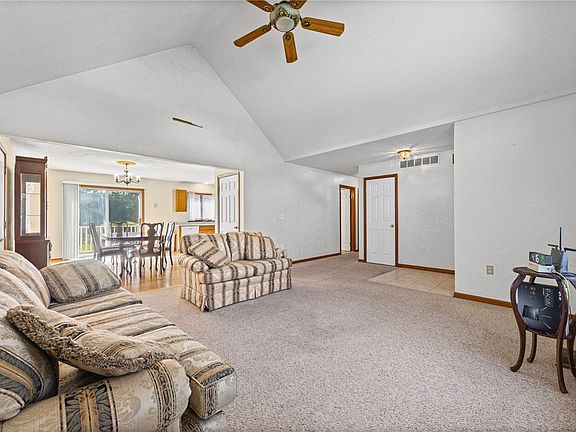 5th image of 750 Close Cir