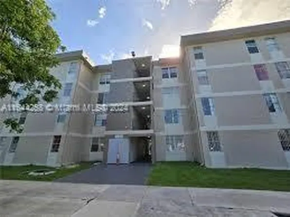 1815 W 56th St APT 315, Hialeah, FL 33012