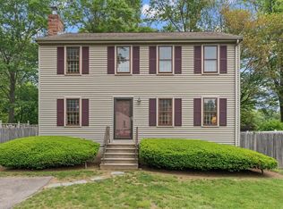 11 Cavatorta Dr, Framingham, MA 01701
