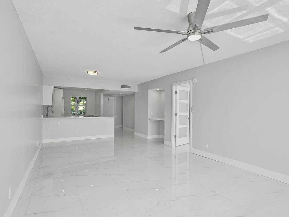 1st image of 575 OAKS Lane #104