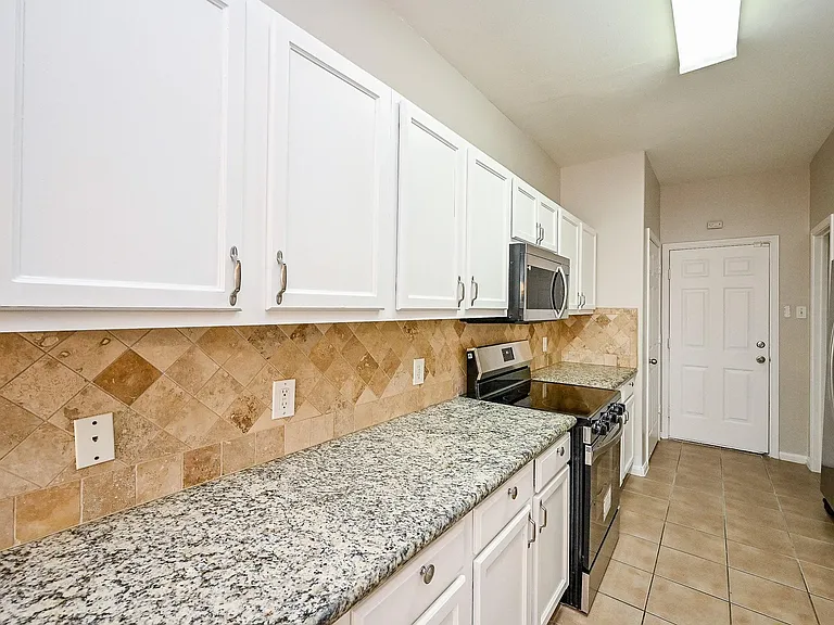6127 Yorkglen Manor Ln — Photo 10