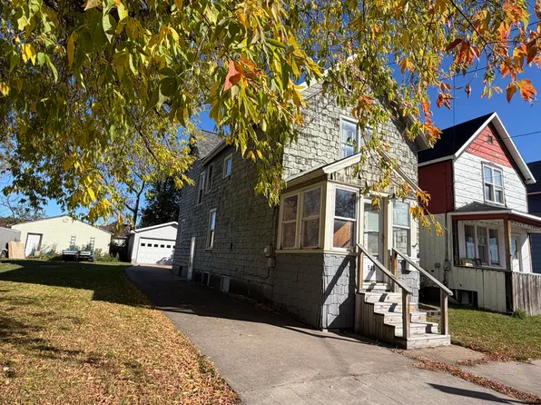 541 Cedar St, Sault Sainte Marie, MI 49783