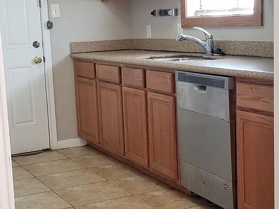 2nd image of 34 Campeche Cir