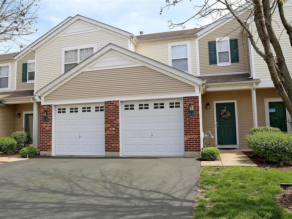 1st image of 4835 Heritage Heights Cir