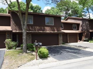 9381 Nesbitt Rd, Bloomington, MN 55437