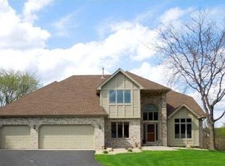 16575 Lake Ridge Dr, Maple Grove, MN 55311