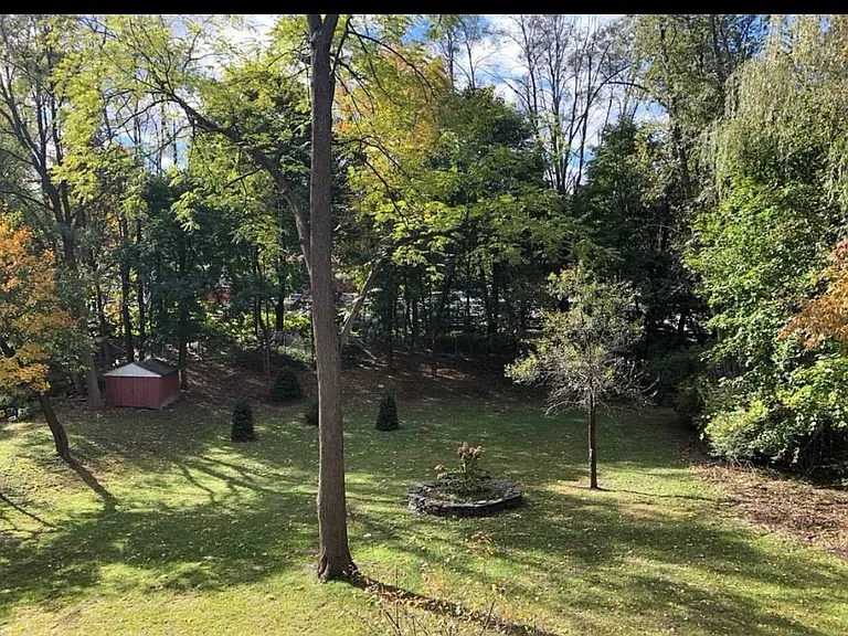 34 Garden St — Photo 10