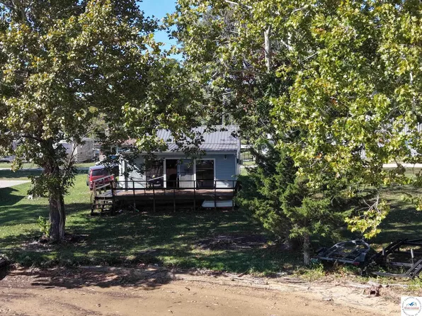 3498 Jet Dr, Stover, MO 65078
