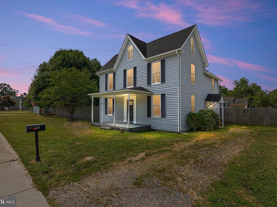 1st image of 430 Railroad Ave