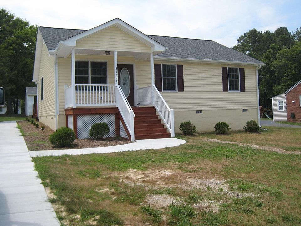 1st image of 21404 Warren Ave