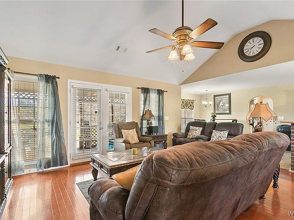 5th image of 4065 Cherry Wood Cir