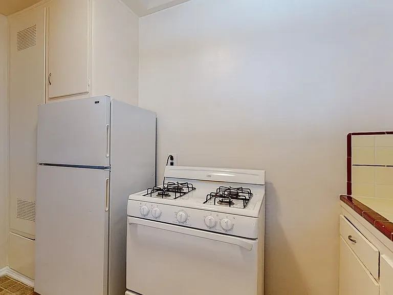 11284 Montana Ave #11 — Photo 7
