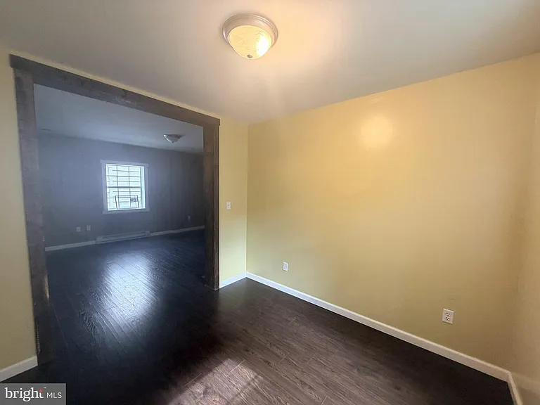 125 E Main St — Photo 23