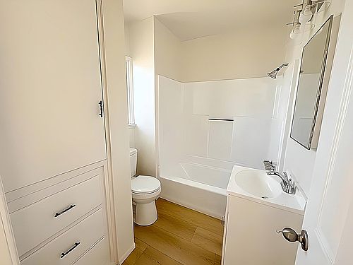 5th image of 6404 1/2 Roble Ave