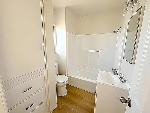 6404 1/2 Roble Ave — Photo 5
