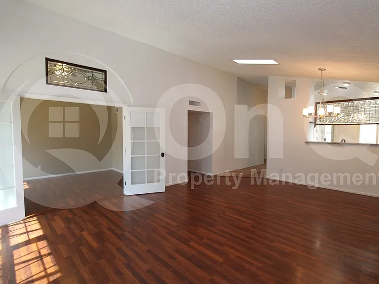 1118 N 87th St — Photo 6