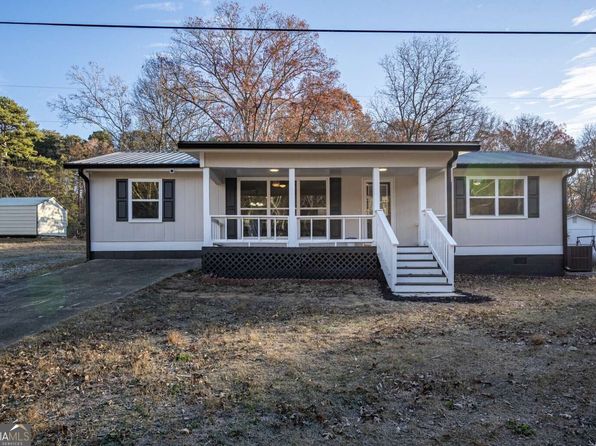 516 Richards Rd NE, White, GA 30184