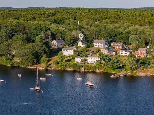 15 Old Stage Road, Woolwich, ME 04579