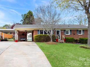 2432 Lynn Dr, Gastonia, NC 28054