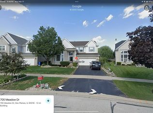 705 Meadow Dr, Des Plaines, IL 60016