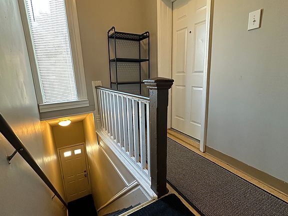4th image of 134 Sherman St #2